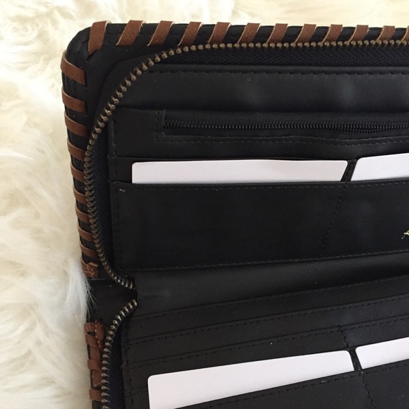 ❗️One Left❗️NWOT Kate & Alex  leather wallet - Picture 4 of 5